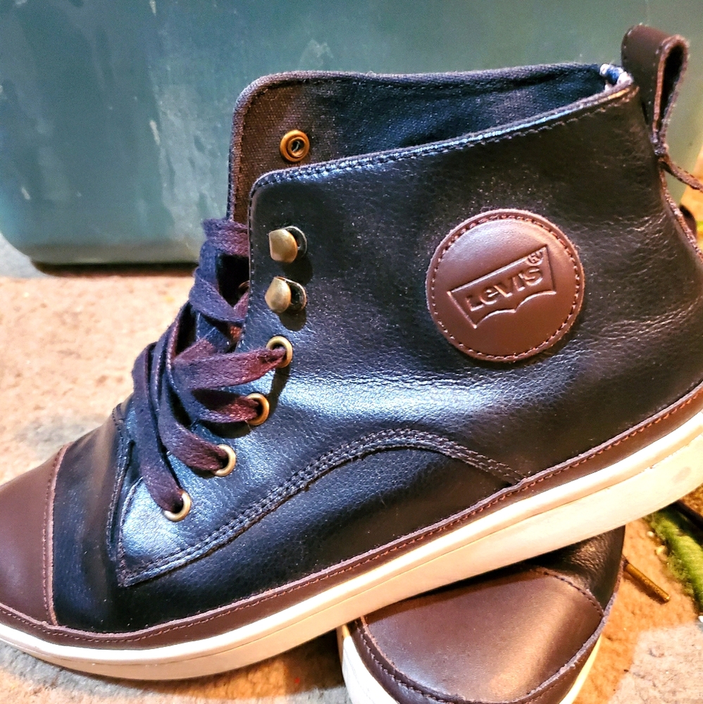 Levi's leather men's shoes